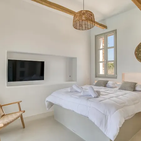Lil Paros Luxury * Dhragoulas