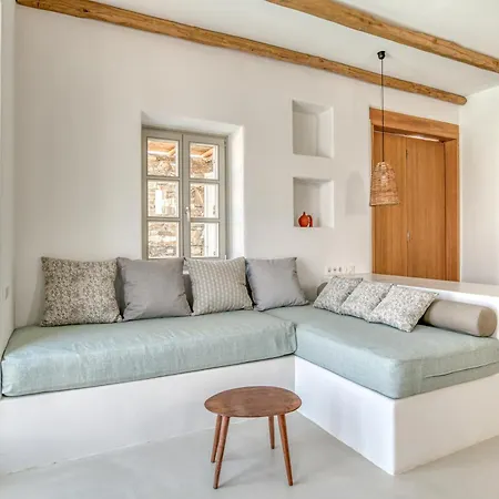 Villa Lil Paros Luxury *