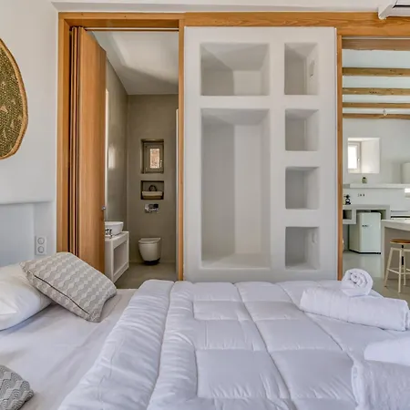 Villa Lil Paros Luxury *