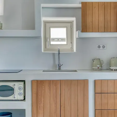 Lil Paros Luxury Villa