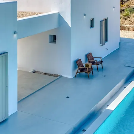 Villa Lil Paros Luxury *
